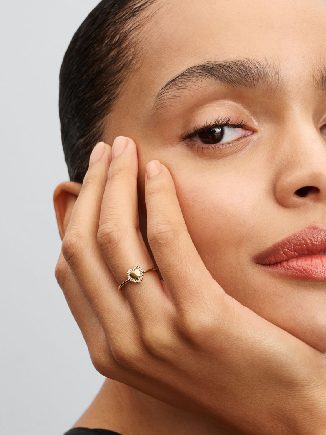 Anello Cuore e Pavè da incidere Pandora 163801C01