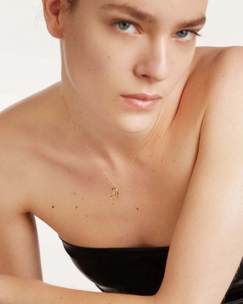 Collana con lettera N