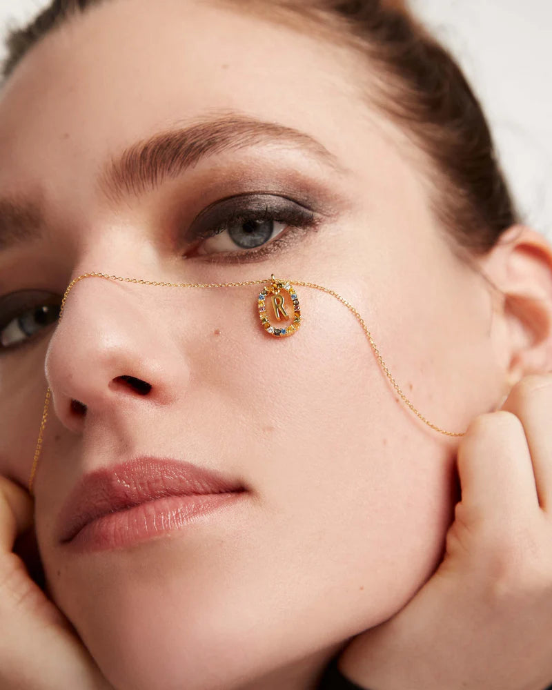 Collana con lettera R