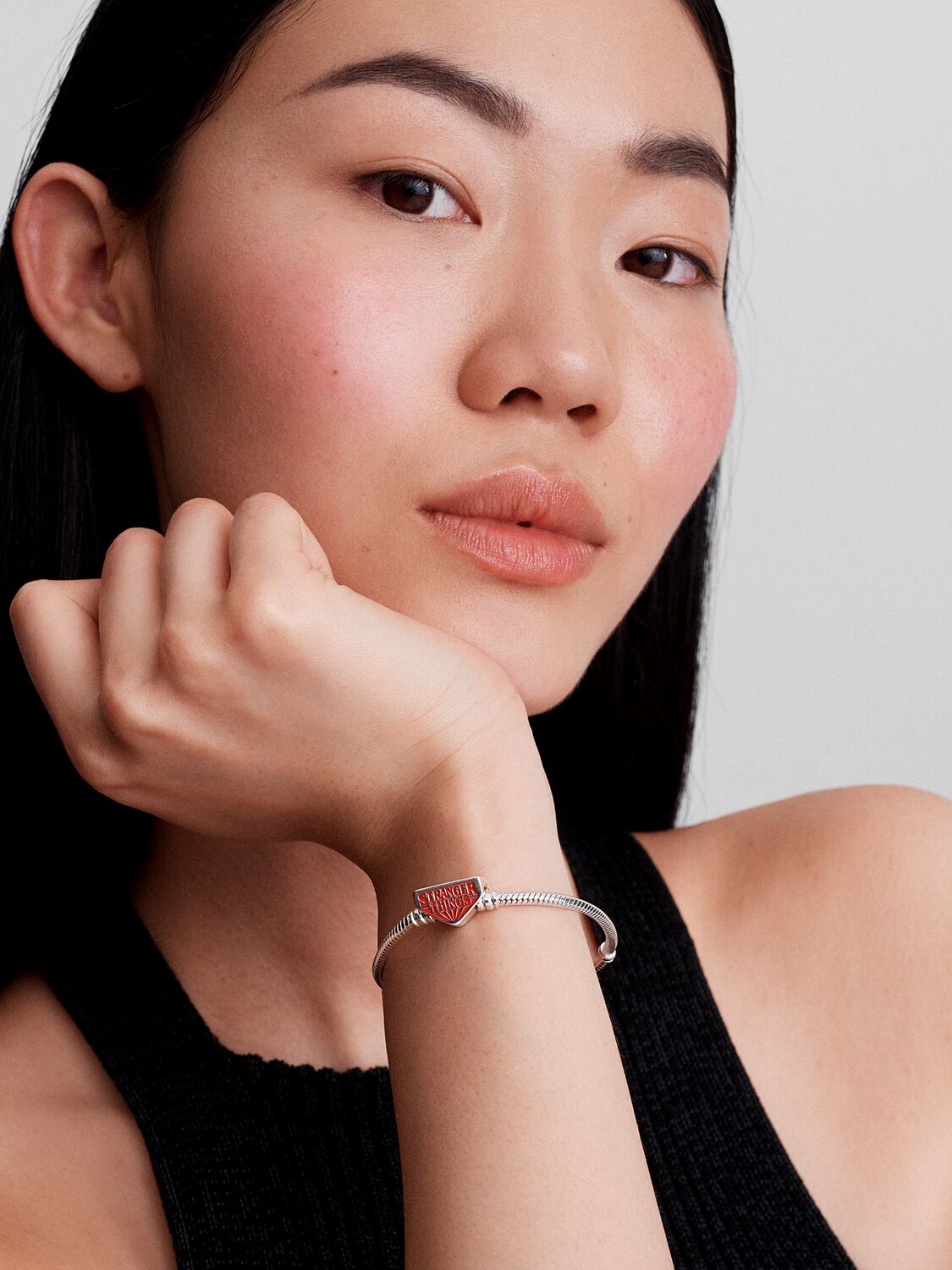 Stranger Things, Bracciale con Logo Pandora 593572C01
