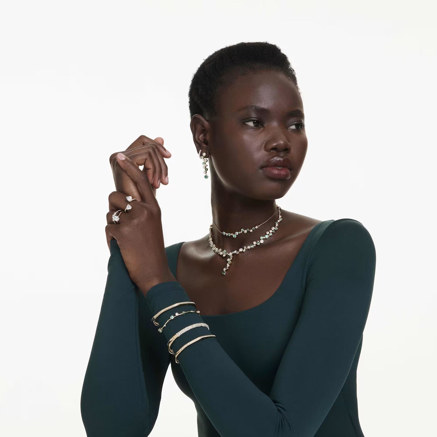 Orecchini a cerchio Matrix Vittore Swarovski 5733398