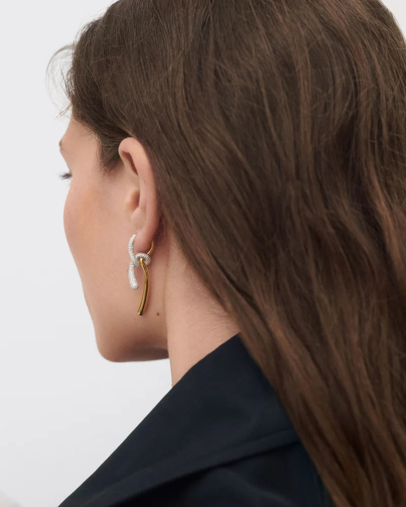 
                  
                    Orecchini PDPaola Twist AR01-D32-U
                  
                