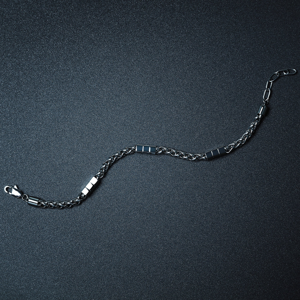 
                  
                    BRACCIALE UOMO SECTOR ENERGY SAFT96
                  
                