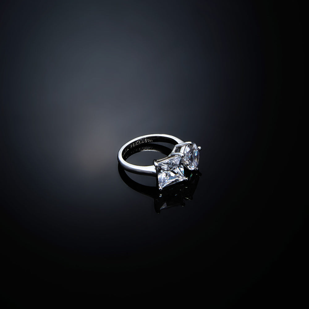 
                  
                    ANELLO DONNA CHIARA FERRAGNI PRINCESS J19AVU07010
                  
                