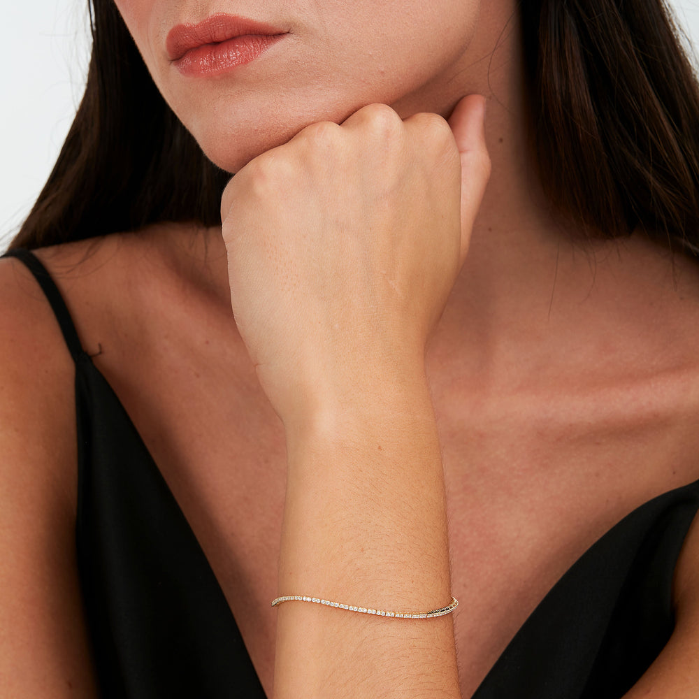 
                  
                    BRACCIALE DONNA LIVE DIAMOND CLASSIC DIAMOND LDY050145
                  
                