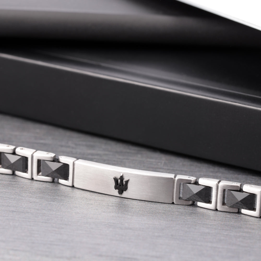 
                  
                    BRACCIALE UOMO MASERATI CERAMIC JM420ATI06
                  
                