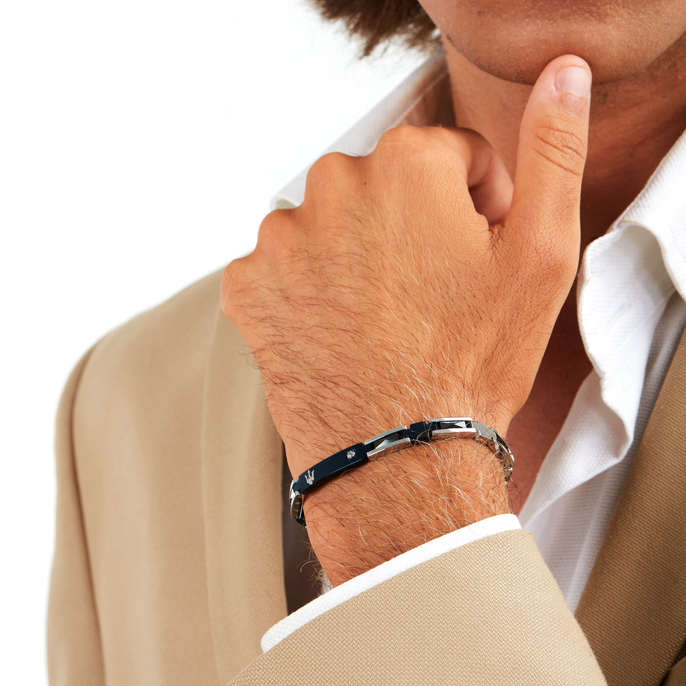 
                  
                    BRACCIALE UOMO MASERATI CERAMIC JM423ATZ29
                  
                