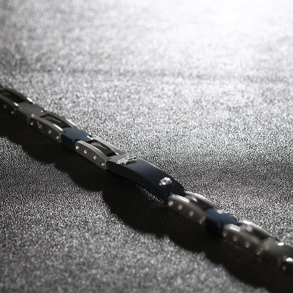 
                  
                    BRACCIALE UOMO MASERATI CERAMIC JM423ATZ29
                  
                