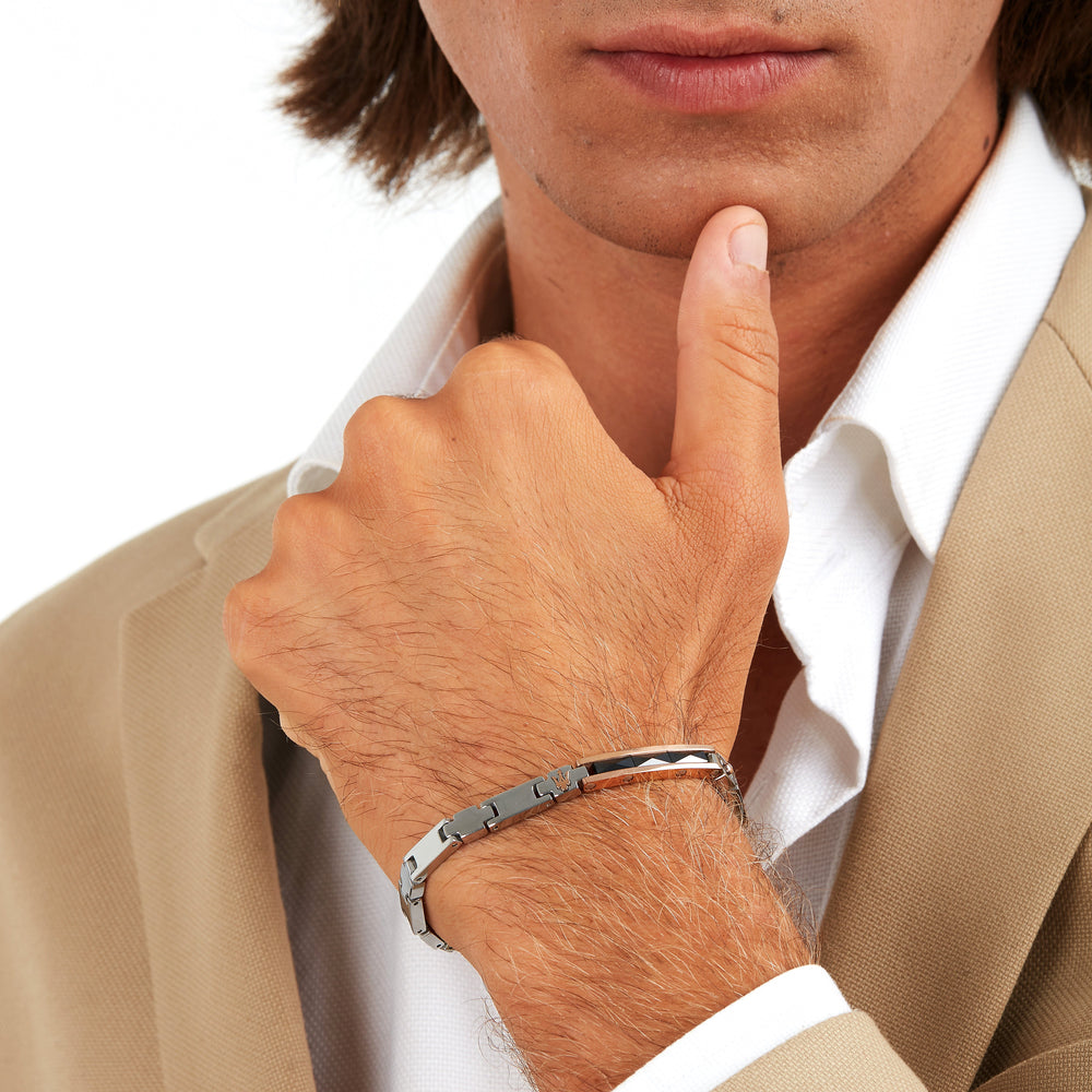 
                  
                    BRACCIALE UOMO MASERATI CERAMIC JM423ATZ32
                  
                