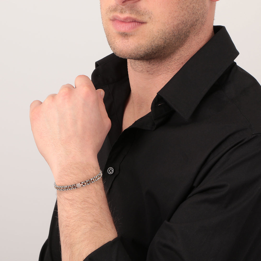 
                  
                    BRACCIALE UOMO MASERATI ICONIC JM219AQH16
                  
                