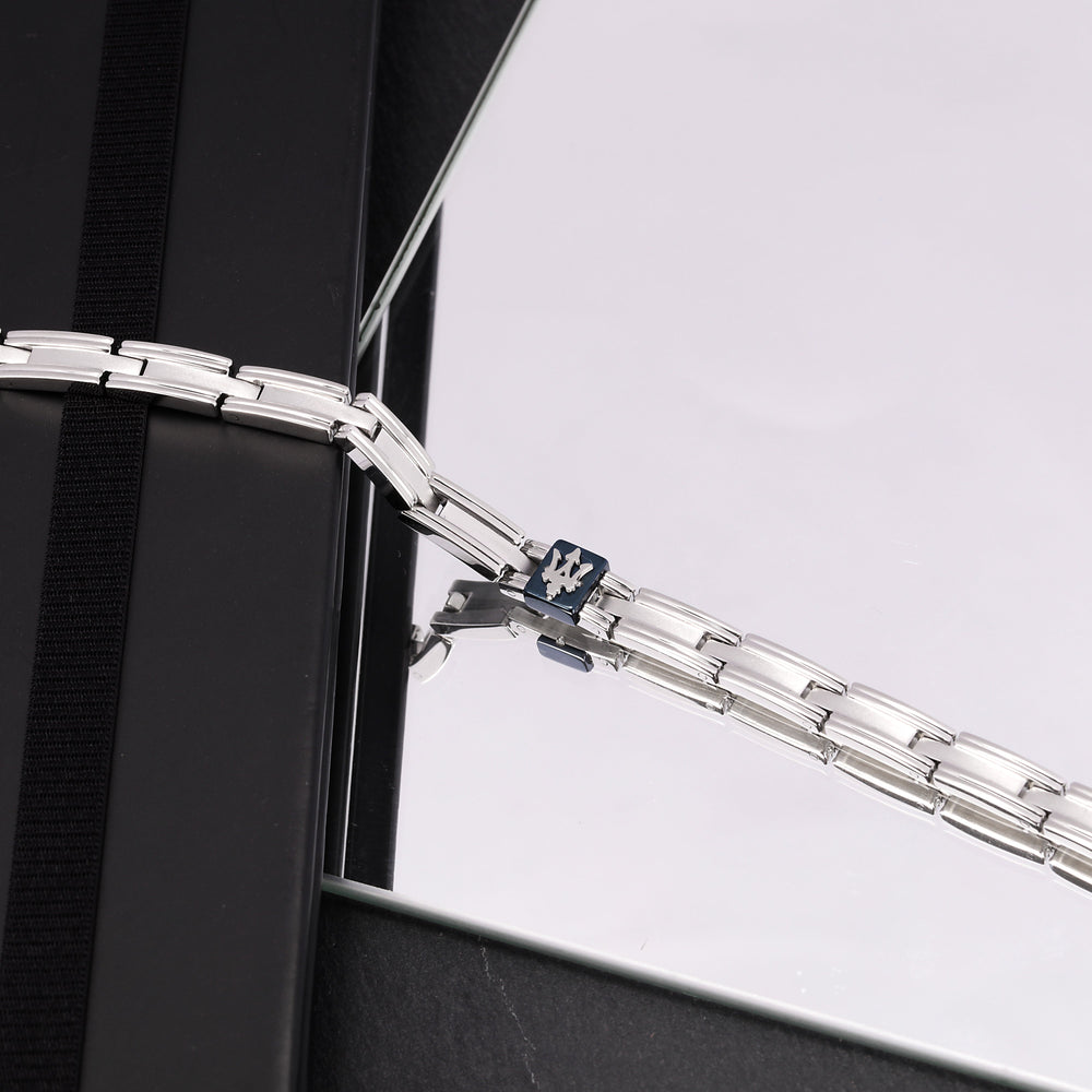 
                  
                    BRACCIALE UOMO MASERATI ICONIC JM420ATK03
                  
                