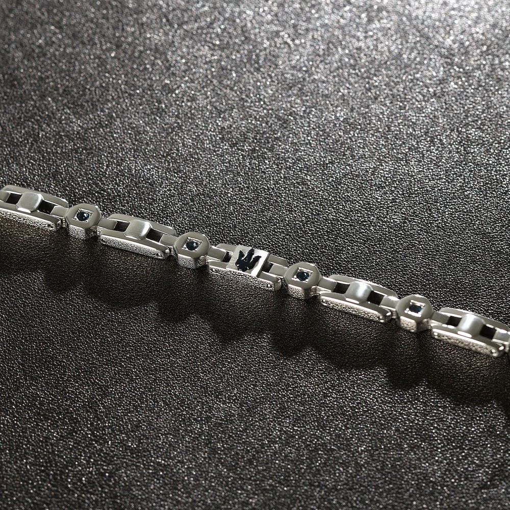 
                  
                    BRACCIALE UOMO MASERATI ICONIC JM423AVD15
                  
                