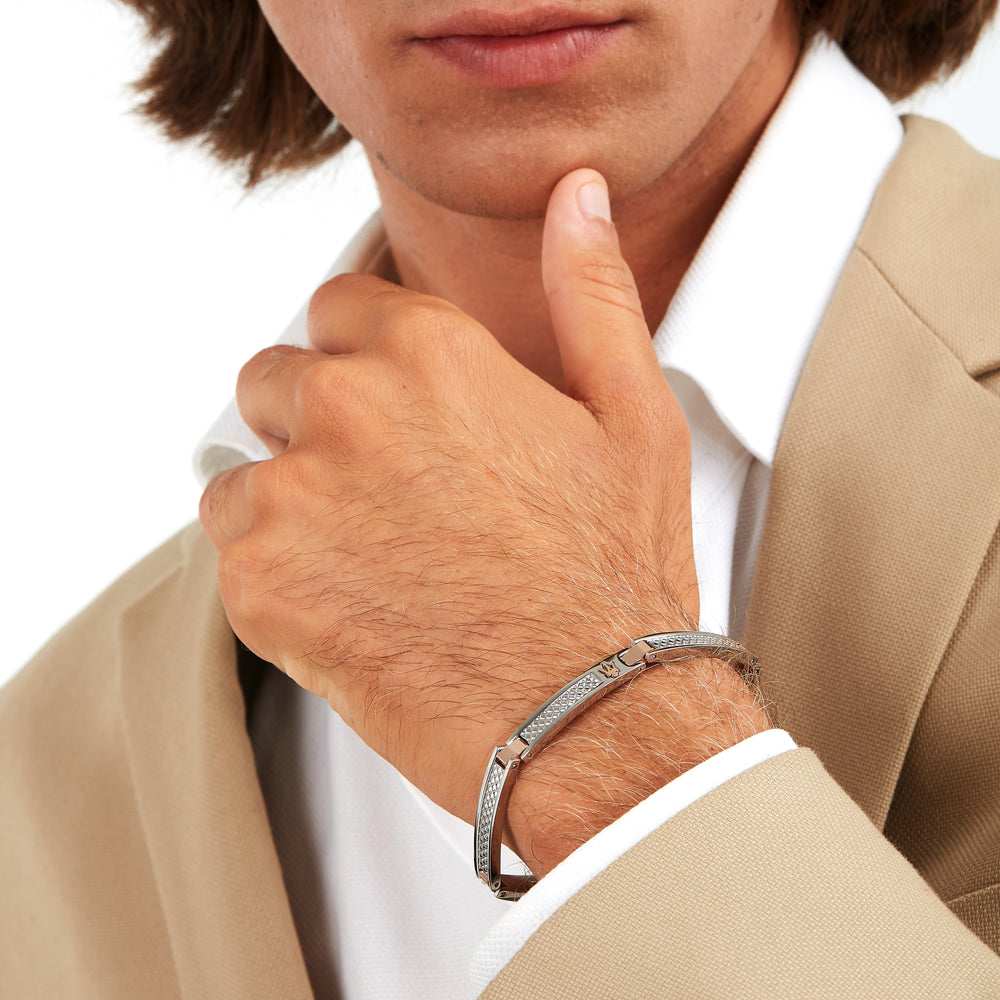 
                  
                    BRACCIALE UOMO MASERATI ICONIC JM423AVD23
                  
                