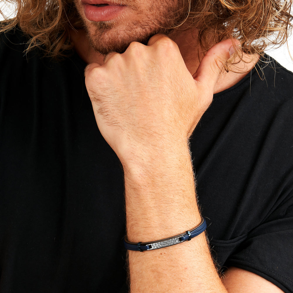
                  
                    BRACCIALE UOMO SECTOR BANDY SZV117
                  
                