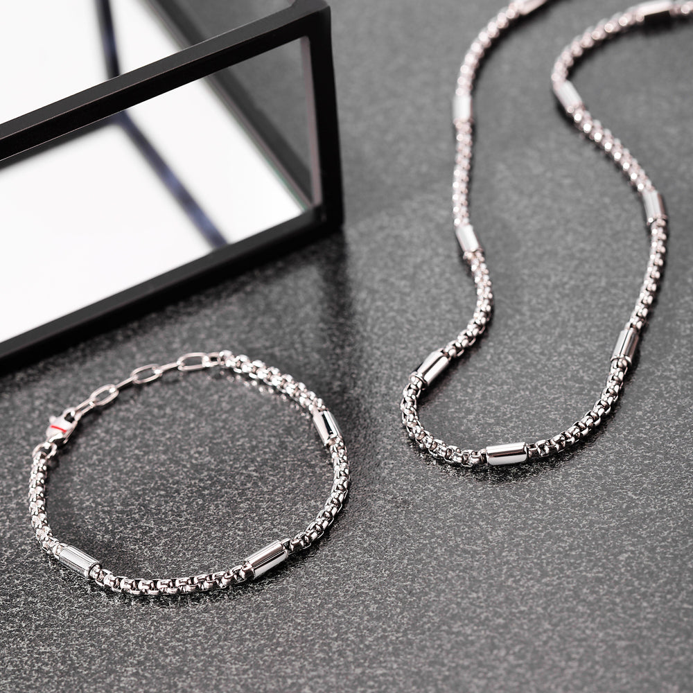 
                  
                    BRACCIALE UOMO SECTOR BASIC SZS75
                  
                
