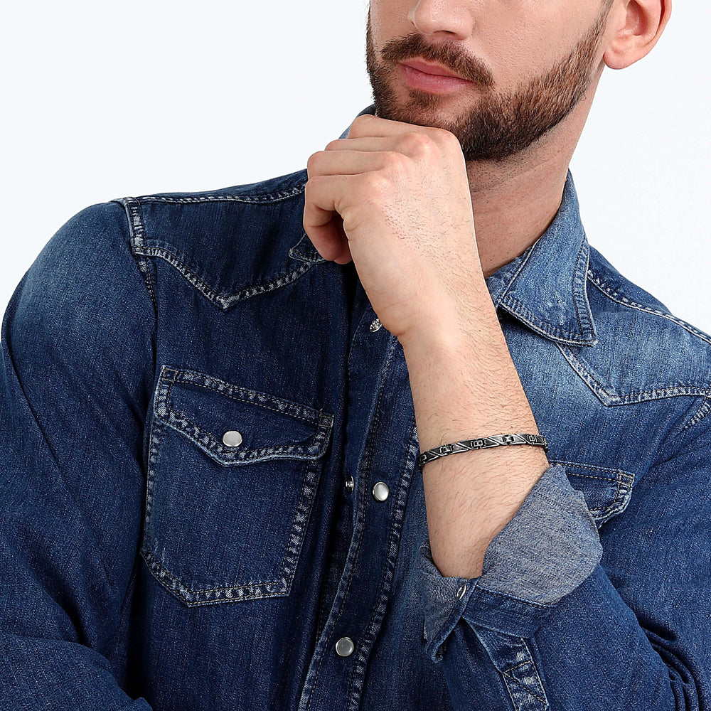 
                  
                    BRACCIALE UOMO SECTOR BASIC SZS89
                  
                