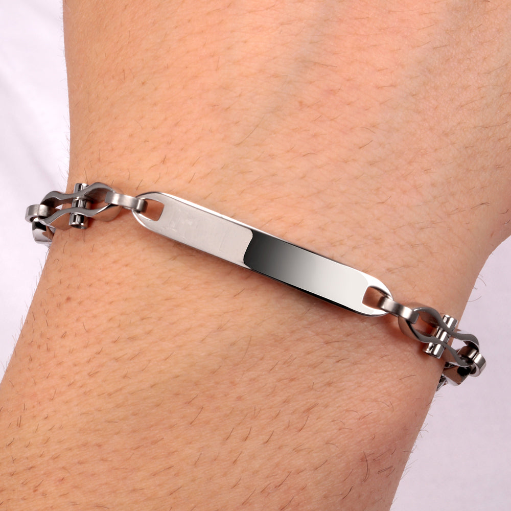 
                  
                    BRACCIALE UOMO SECTOR ENERGY SAFT51
                  
                