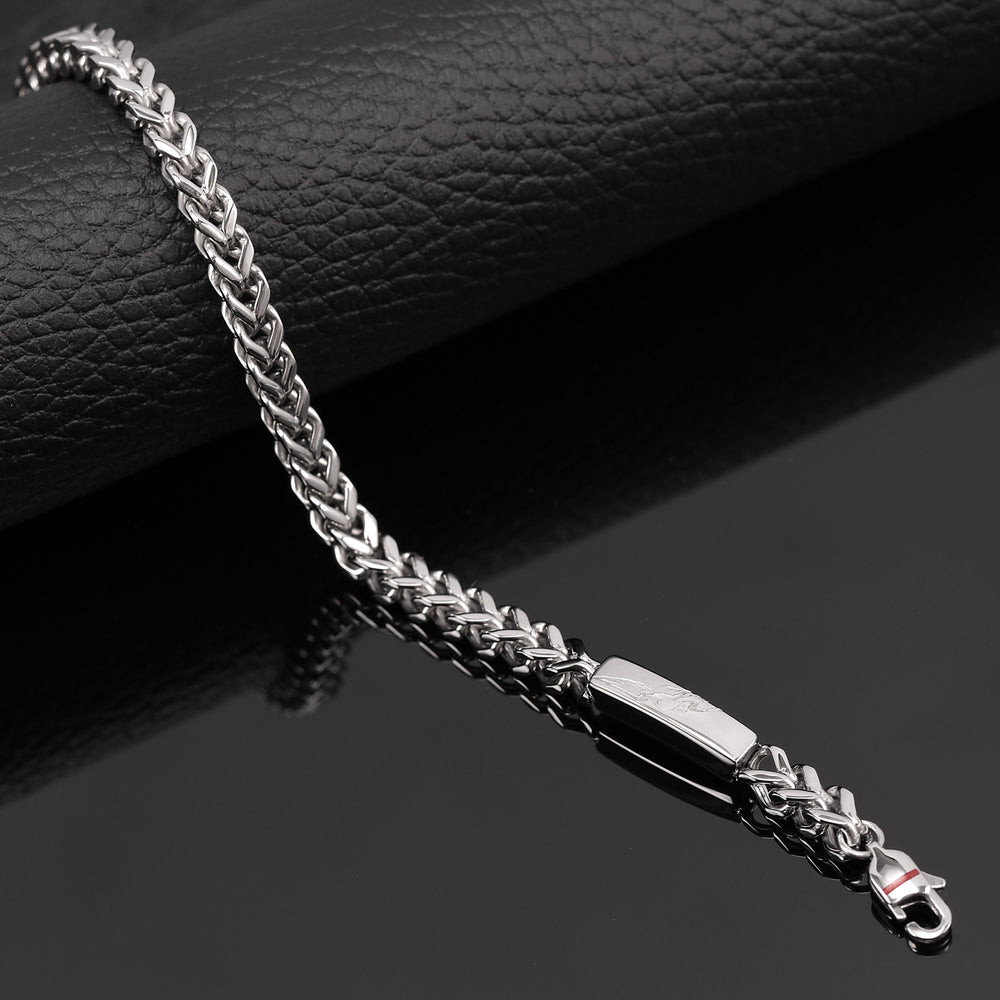 
                  
                    BRACCIALE UOMO SECTOR ENERGY SAFT55
                  
                