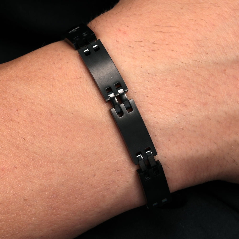 
                  
                    BRACCIALE UOMO SECTOR ENERGY SAFT68
                  
                