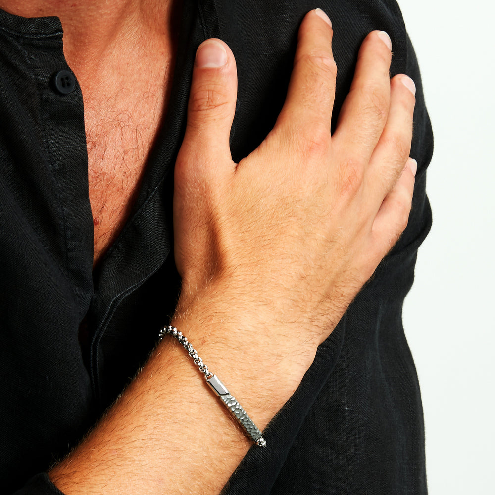 
                  
                    BRACCIALE UOMO SECTOR ENERGY SAFT84
                  
                