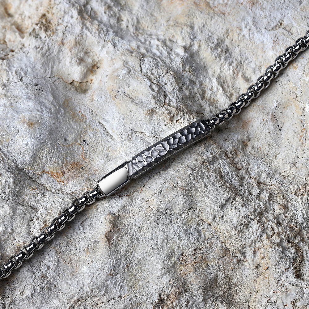 
                  
                    BRACCIALE UOMO SECTOR ENERGY SAFT84
                  
                