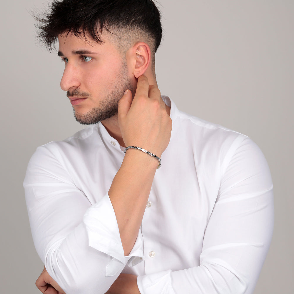 
                  
                    BRACCIALE UOMO SECTOR TENNIS SANN35
                  
                
