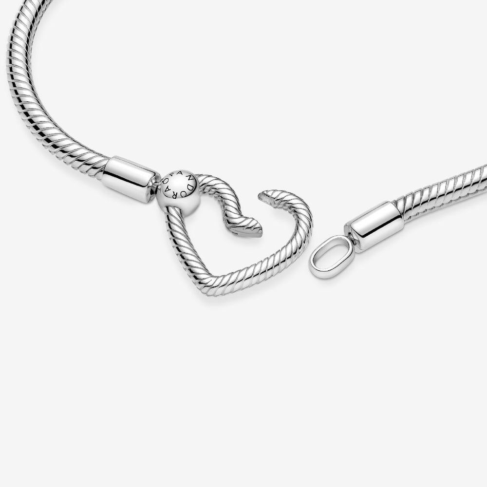 
                  
                    Bracciale Pandora Moments con Chiusura a Cuore 599539C00
                  
                