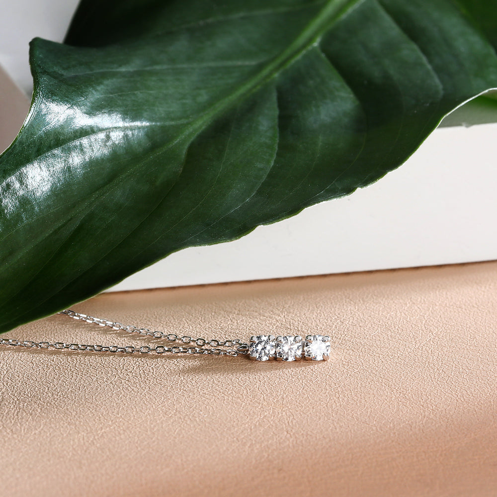 
                  
                    COLLANA DONNA LIVE DIAMOND CLASSIC DIAMOND LDW030137
                  
                