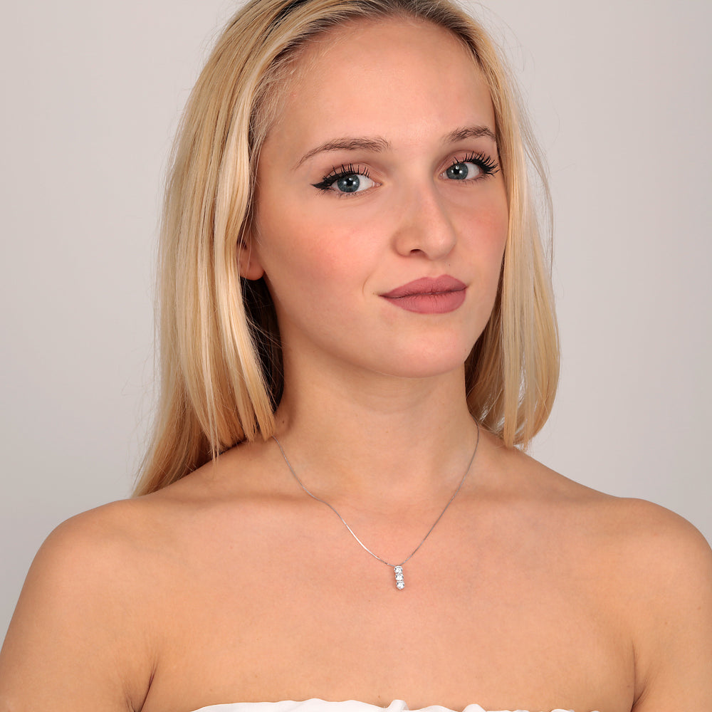 
                  
                    COLLANA DONNA LIVE DIAMOND LD09010I
                  
                