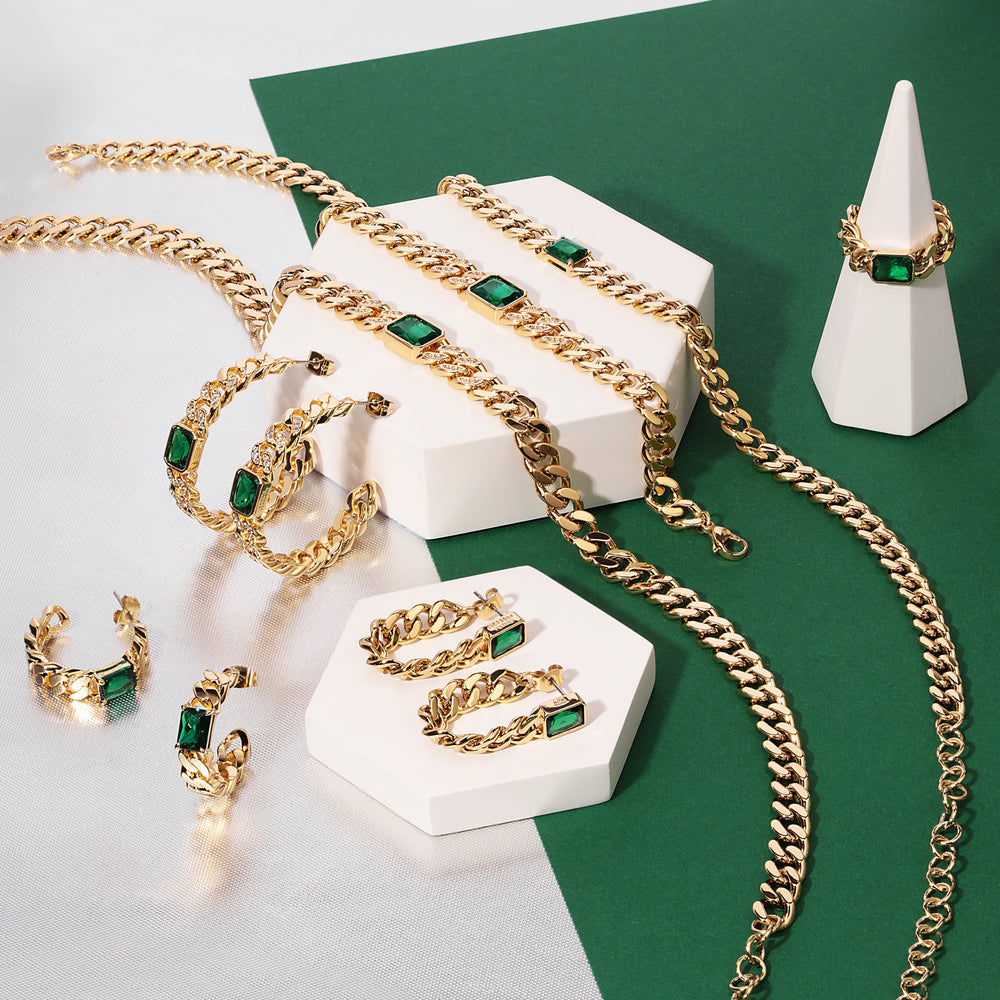 
                  
                    ORECCHINI CHIARA FERRAGNI BOSSY CHAIN J19AUW33
                  
                