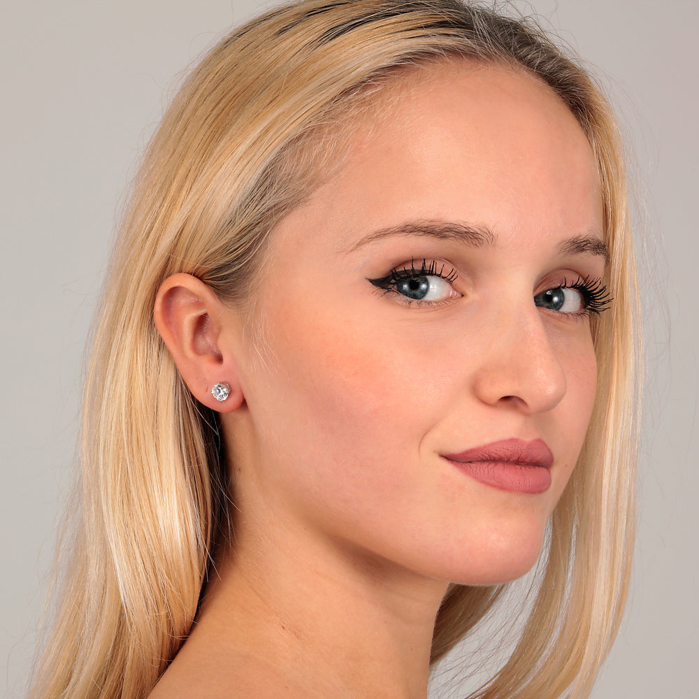 
                  
                    ORECCHINI DONNA LIVE DIAMOND LD20002I
                  
                