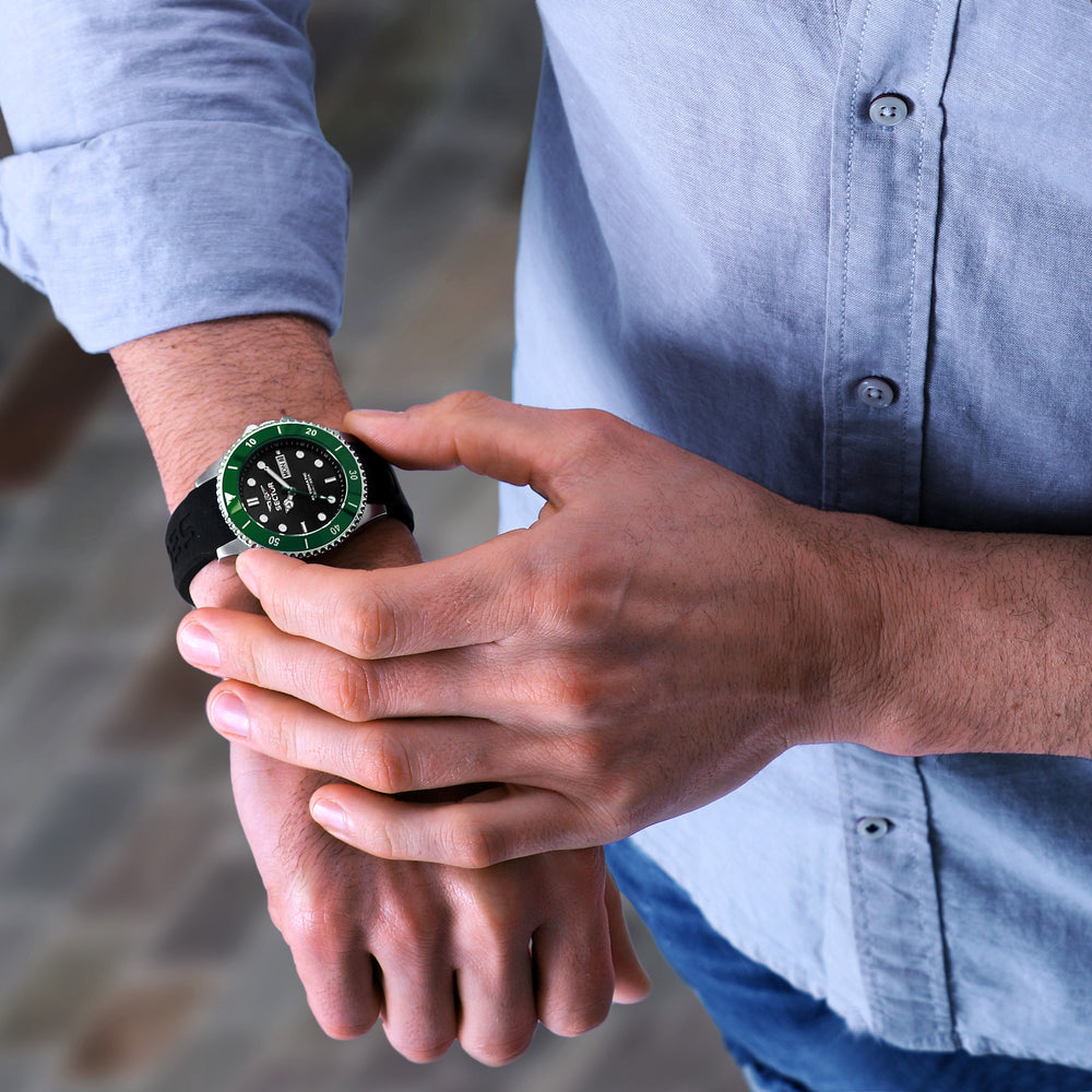 
                  
                    OROLOGIO UOMO SECTOR 230 R3221161004
                  
                
