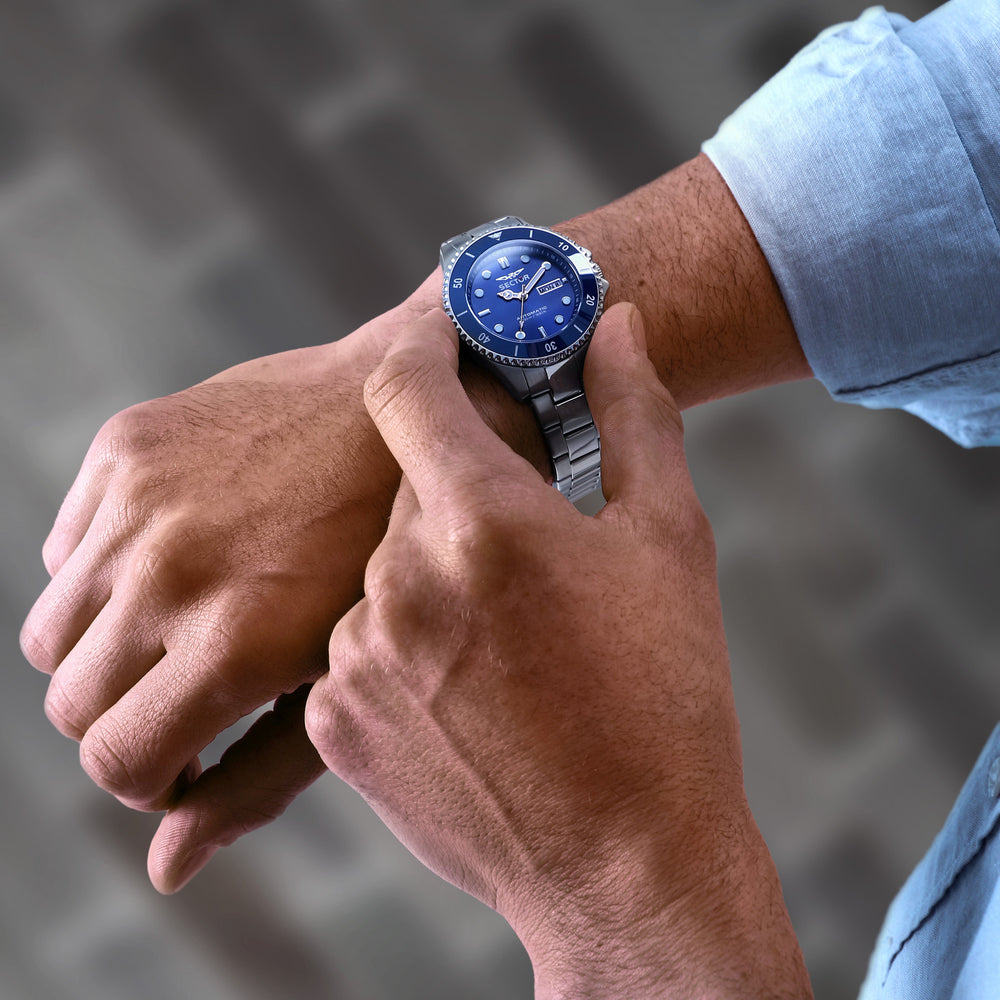 
                  
                    OROLOGIO UOMO SECTOR 230 R3223161010
                  
                