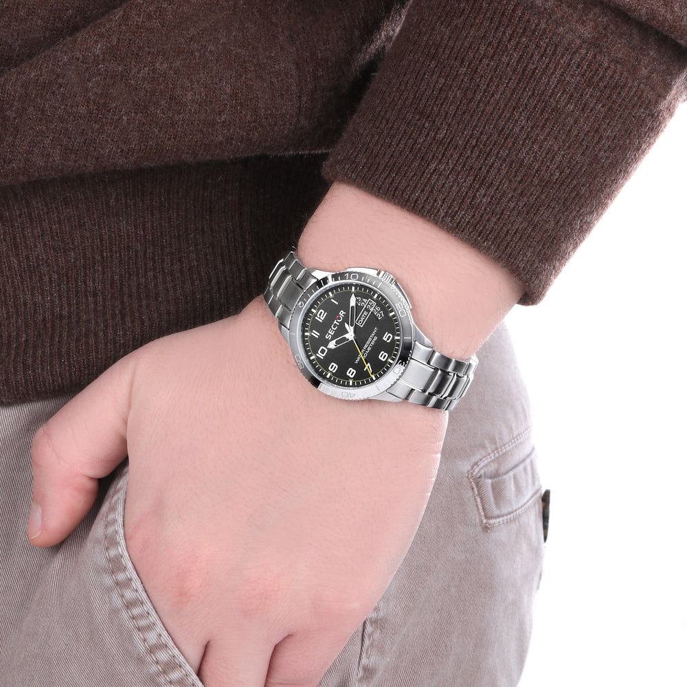 
                  
                    OROLOGIO UOMO SECTOR 270 R3253578006
                  
                