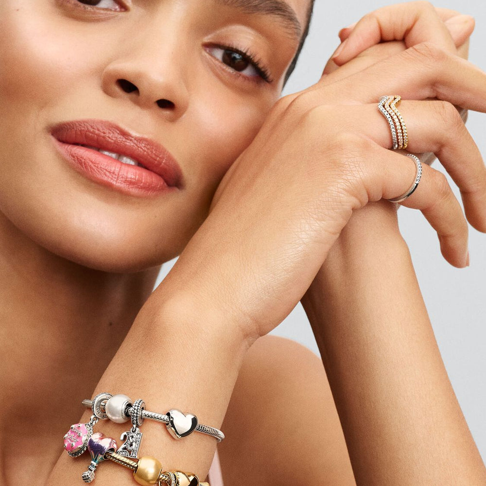 
                  
                    Pandora Charm Pendente Auguri di Buon Compleanno 763787C01
                  
                