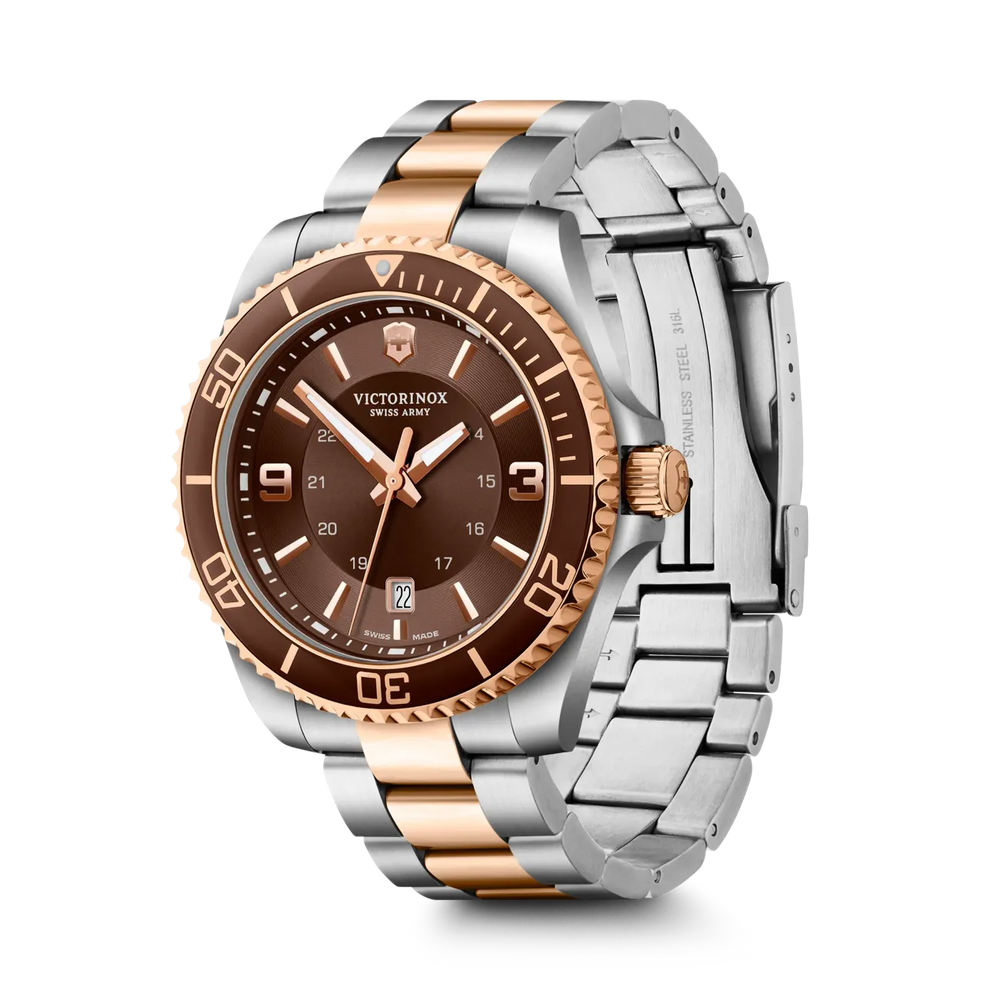 
                  
                    Orologio Victorinox Maverick Large - 241951
                  
                